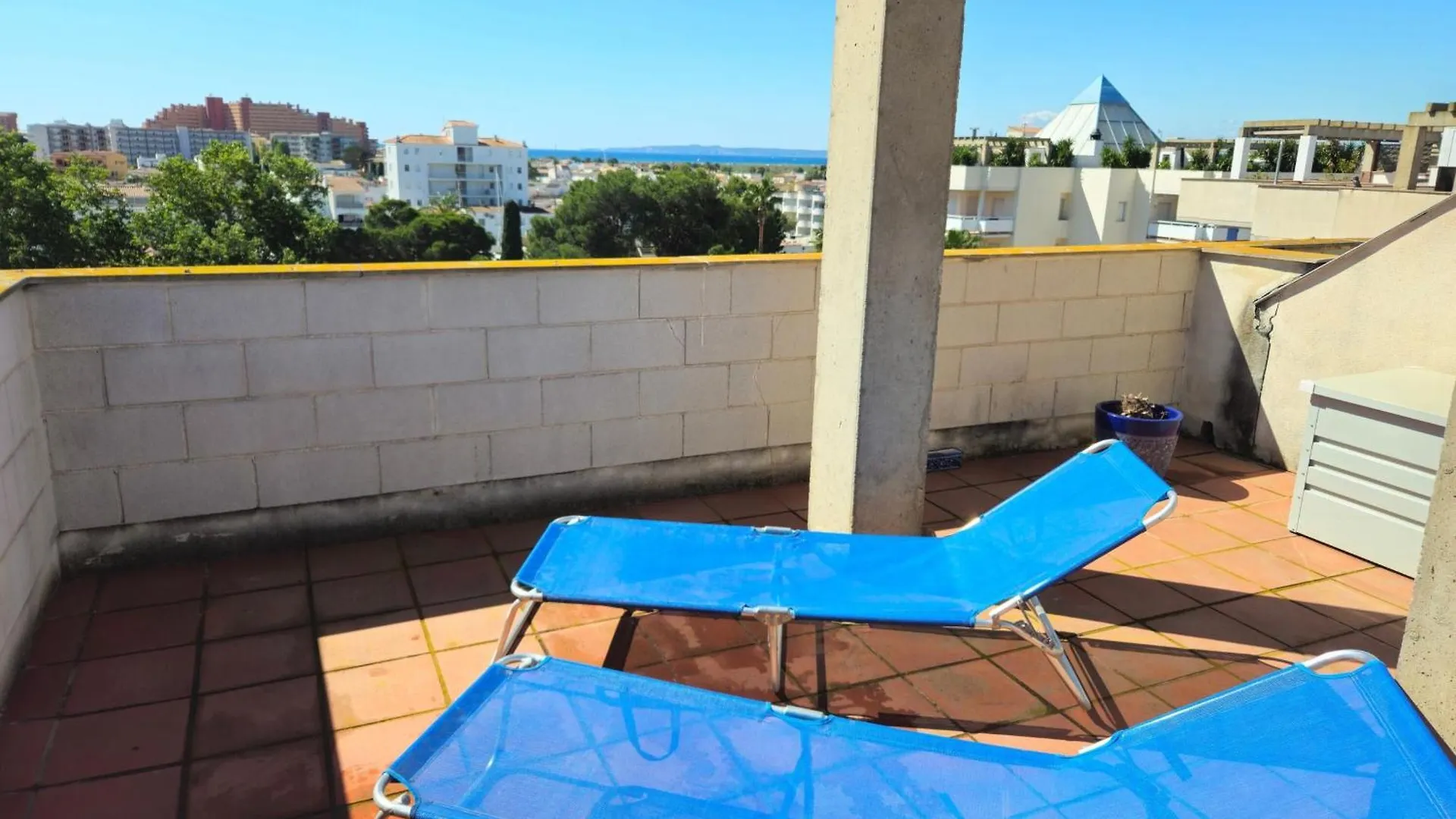 2201 - Port Canigo Bloc-Ii 401, Cerca De Un Parque Natural Para Practicar Senderismo, Btt O Windsurf. Gran Zona Ajardinada. - Es-258-130 로지즈 스페인