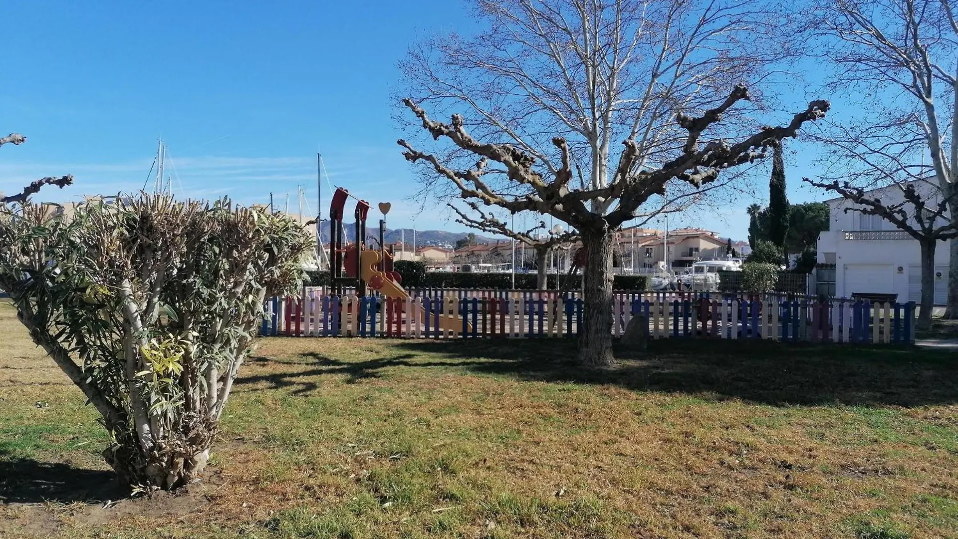 Apartment 2201 - Port Canigo Bloc-Ii 401, Cerca De Un Parque Natural Para Practicar Senderismo, Btt O Windsurf. Gran Zona Ajardinada. - Es-258-130 Roses