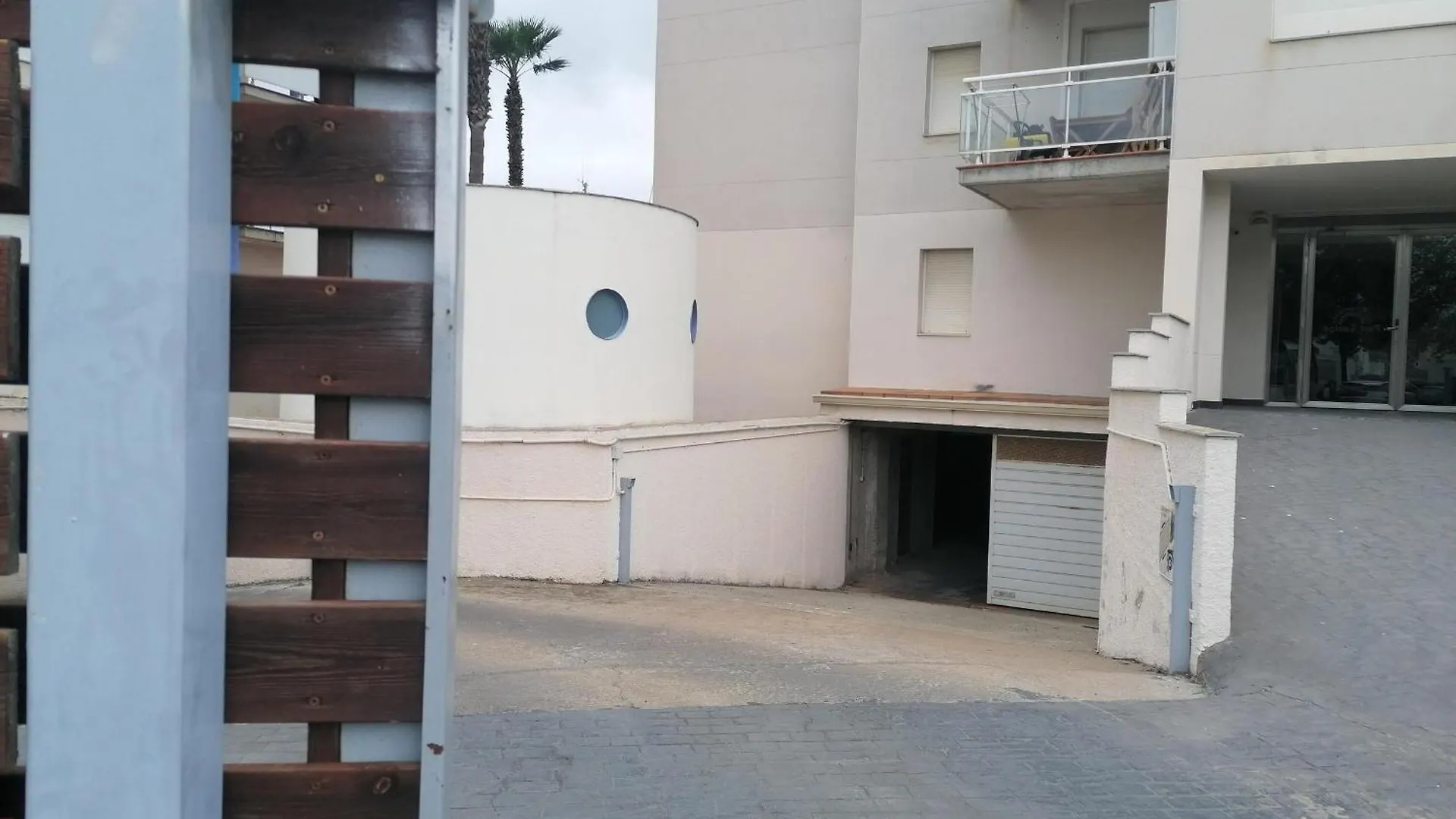 2201 - Port Canigo Bloc-Ii 401, Cerca De Un Parque Natural Para Practicar Senderismo, Btt O Windsurf. Gran Zona Ajardinada. - Es-258-130 Roses Apartment